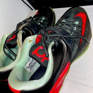 Nike KD Bad Apples